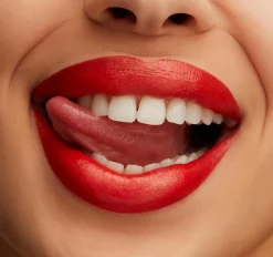 MAC Lustreglass Lipstick huulipuna 3 g