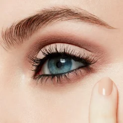 MAC Matte Eye Shadow Pro Palette luomivärinappi 1,5 g