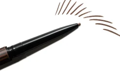 MAC Pro Brow Definer Brow Pencil kulmakynä 0,03 g