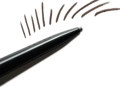 MAC Pro Brow Definer Brow Pencil kulmakynä 0,03 g