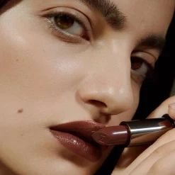 Madara DAZZLE NIGHTS Satin shine -huulipuna 3,8g