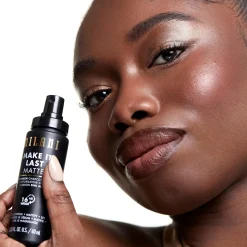 Milani Cosmetics Setting Spray Matte Charcoal meikinkiinnityssuihke 60 ml