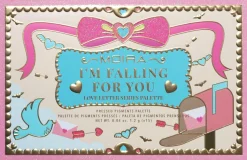 MOIRA I′m Falling For You Pressed Pigment Palette luomiväripaletti