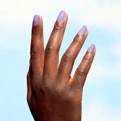 OPI Nature Strong Lacquer kynsilakka 15 ml