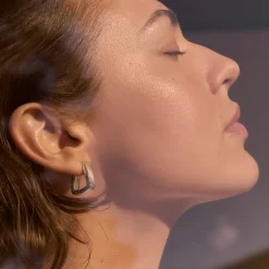 Sensai Glowing Base SPF 10 meikinpohjustusvoide 30ml