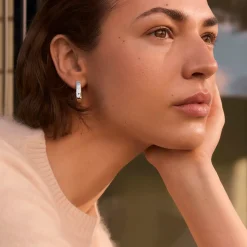 Sensai Radiant Glow Foundation SPF 10 meikkivoide 30 ml