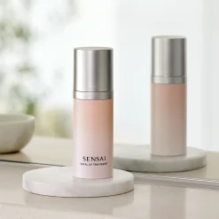 SENSAI Total Lip Treatment huultenympärysihon hoitovoide 15 ml