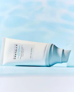 SKIN1004 Madagascar Centella Hyalu-Cica Water-Fit Sun Serum SPF50+ aurinkosuojavoide 50 ml