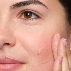 The Ordinary Natural Moisturizing Factors + Beta Glucan kosteusvoide 30 ml