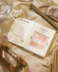 Unleashia Glitterpedia Eye Palette -luomiväripaletti 6,6 g