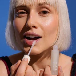 Uoga Uoga Lip Gloss 620 Frostberry huulikiilto 5ml