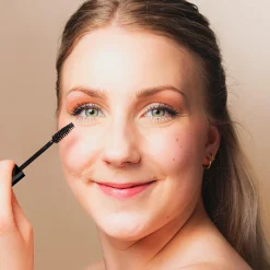 WE CARE ICON. Fabulous Length & Volume ripsiväri musta 10 ml