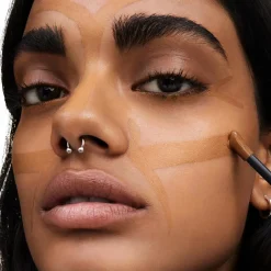 Yves Saint Laurent All Hours Precise Angles Concealer peitevoide 15 ml